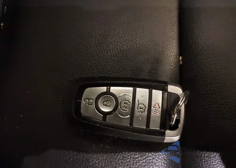 2020 Ford Explorer Xlt из США, поврежденный, VIN 1FMSK8DH2LGA51556